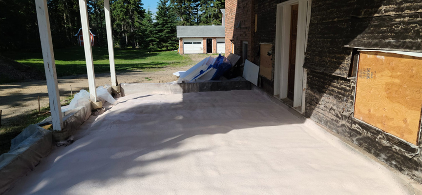 Why Spray Foam Insulation Is the Preferred Choice for Custom Homes in Edmonton
